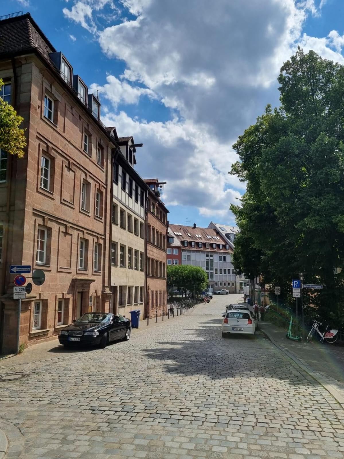 Altbau Charme In Der Nuernberger Innenstadt Extérieur photo